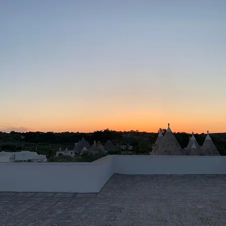Amabile Panoramic House