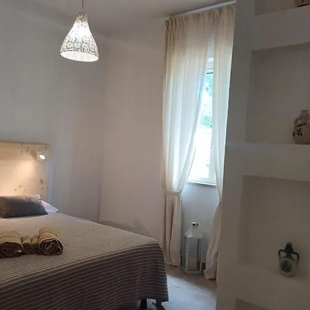 Amabile Panoramic House *