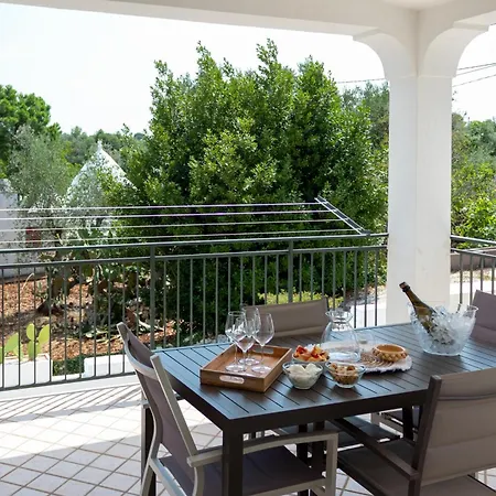 Amabile Panoramic House *